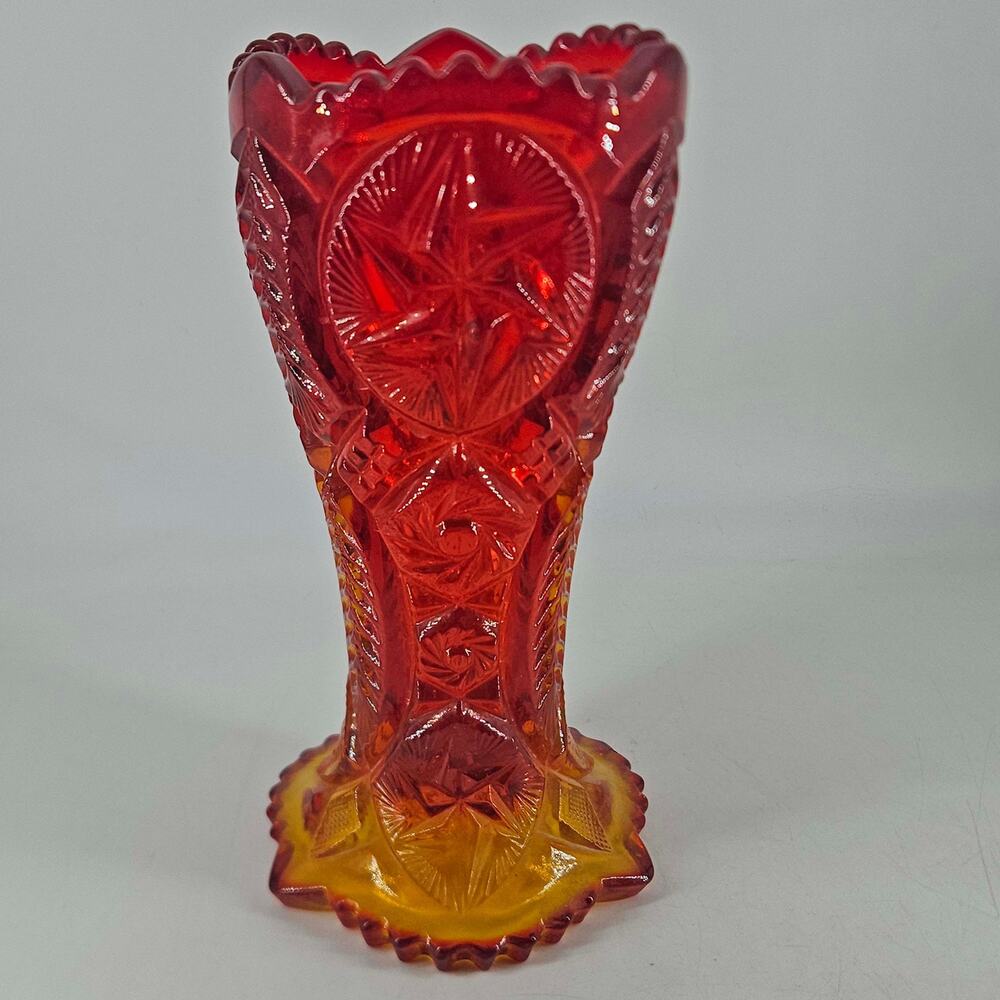 Vintage LE Smith amberina Glass Ohio Star Nortec Vase 9"